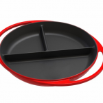 LAVA METAL TRIO litinová pánev 24cm - červená od značky LAVA METAL