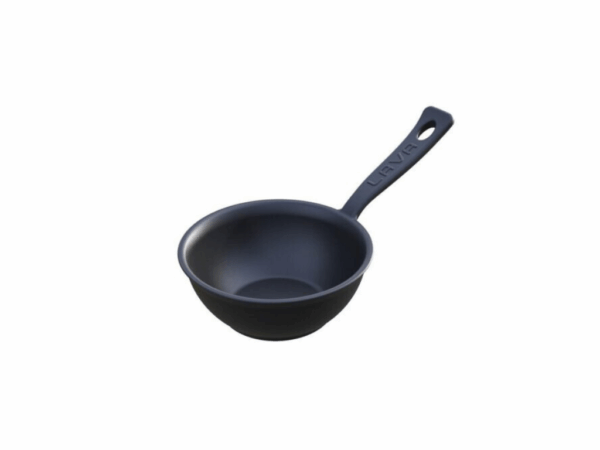 LAVA METAL Litinová nádobka na omáčky s rukojetí 7cm od značky LAVA METAL