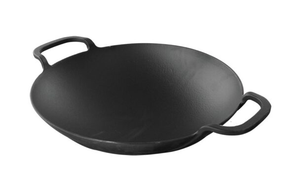 LAVA METAL Litinová pánev "wok" 38 cm od značky LAVA METAL